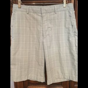 Men’s Golf Shorts Size 32